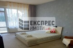 Обзаведен Тристаен апартамент, Окръжна болница