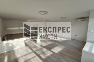  Gewerbeflächen, Grand Mall Varna