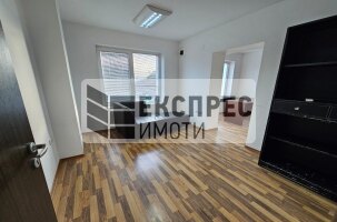  Офис, Център