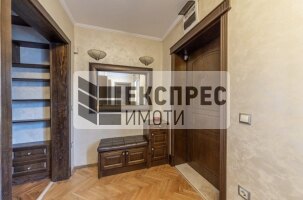 Furnished 2 bedroom apartment, Center