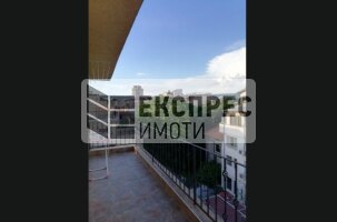 Обзаведен Тристаен апартамент, Център