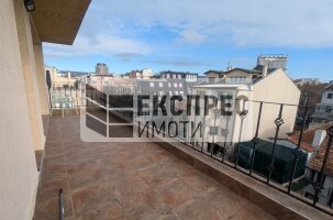 Обзаведен Тристаен апартамент, Център