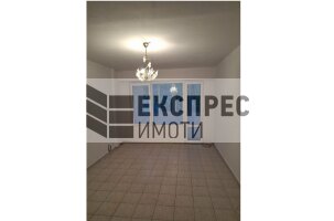 Unfurnished, 1 bedroom apartment, Mladost 1
