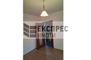 Unfurnished, 1 bedroom apartment, Mladost 1