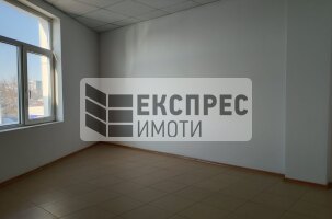 Шоу рум Сграда, Кайсиева градина