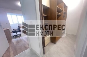  Studio, Regional hospital