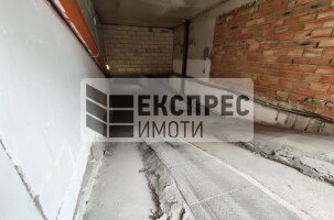  Parkplatz, Tsveten Kvartal