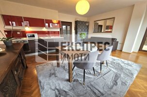 Обзаведен Двустаен апартамент, Червен площад