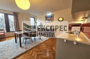 Обзаведен Двустаен апартамент, Червен площад