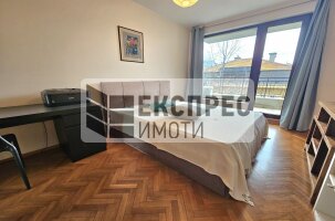 Обзаведен Двустаен апартамент, Червен площад