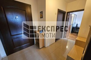 Обзаведен Двустаен апартамент, Червен площад