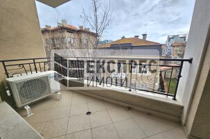 Обзаведен Двустаен апартамент, Червен площад