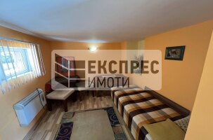 Обзаведен Тристаен апартамент, м-т Траката