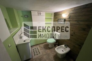 Обзаведен Тристаен апартамент, м-т Траката