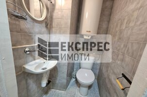 Обзаведен Тристаен апартамент, Червен площад