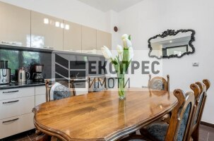 Furnished 2 bedroom apartment, Center