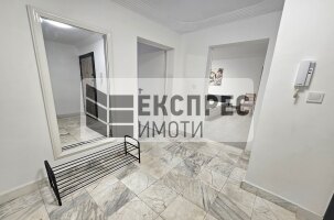 Нов, Обзаведен Двустаен апартамент, Гранд Мол Варна