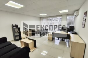 FURNISHED Office, Farmers' Market