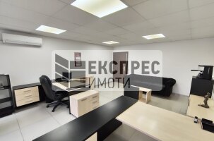 FURNISHED Office, Farmers' Market