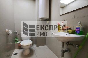  Geschäft, Kaysieva Gradina