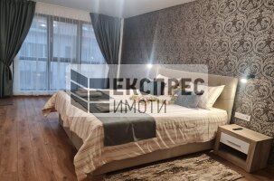 FURNISHED 2 bedroom apartment, Red Square