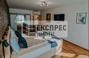FURNISHED 2 bedroom apartment, Red Square