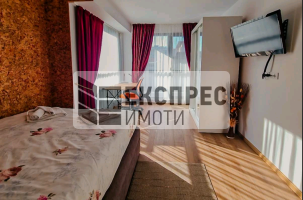 FURNISHED 2 bedroom apartment, Red Square