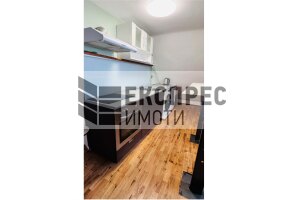 Обзаведен, Тристаен апартамент, Окръжна болница