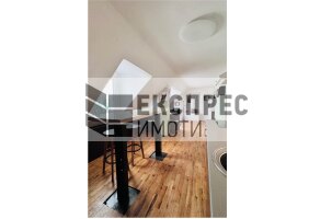 Обзаведен, Тристаен апартамент, Окръжна болница