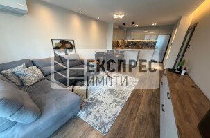 Обзаведен Двустаен апартамент, Център