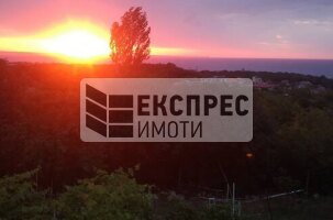  Къща, м-т Манастирски рид