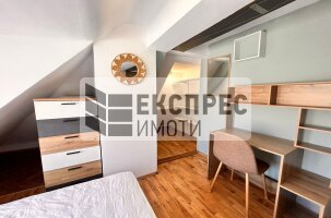 Обзаведен, Тристаен апартамент, Окръжна болница