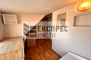 Обзаведен, Тристаен апартамент, Окръжна болница