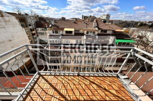 Обзаведен, Тристаен апартамент, Окръжна болница