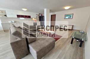 Луксозен,Обзаведен Четиристаен апартамент, Център