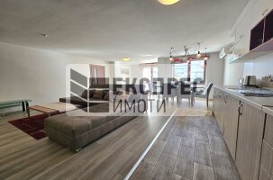 Луксозен,Обзаведен Четиристаен апартамент, Център