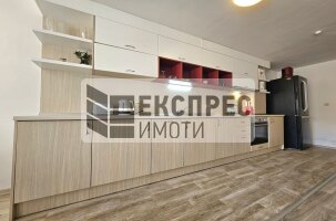 Луксозен,Обзаведен Четиристаен апартамент, Център