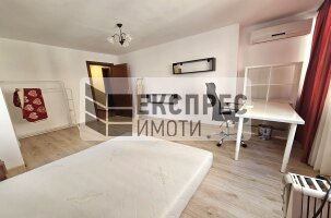 Луксозен,Обзаведен Четиристаен апартамент, Център