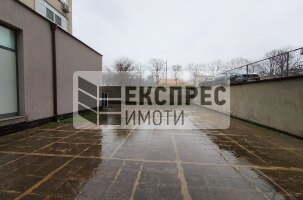  Магазин, Кайсиева градина