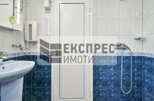 Обзаведен Многостаен апартамент, Окръжна болница