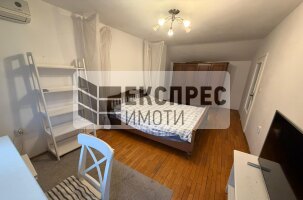 Обзаведен Тристаен апартамент, Окръжна болница