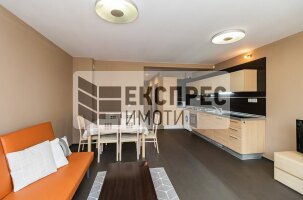 Furnished 2 bedroom apartment, Center