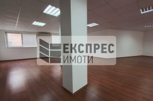 Зала за тренировки, детска занималня, Офис, Морска градина