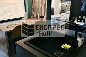  1 Schlafzimmer Wohnung, Center