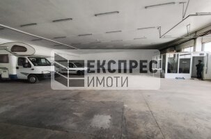  Склад, Младост 1