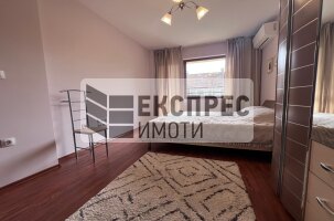 Обзаведен с две бани Тристаен апартамент, Окръжна болница