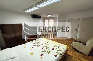 ОБЗАВЕДЕН Многостаен апартамент, Окръжна болница