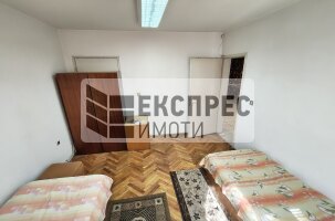 ОБЗАВЕДЕН Многостаен апартамент, Окръжна болница