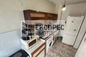 ОБЗАВЕДЕН Многостаен апартамент, Окръжна болница