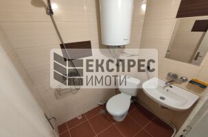 ОБЗАВЕДЕН Многостаен апартамент, Окръжна болница